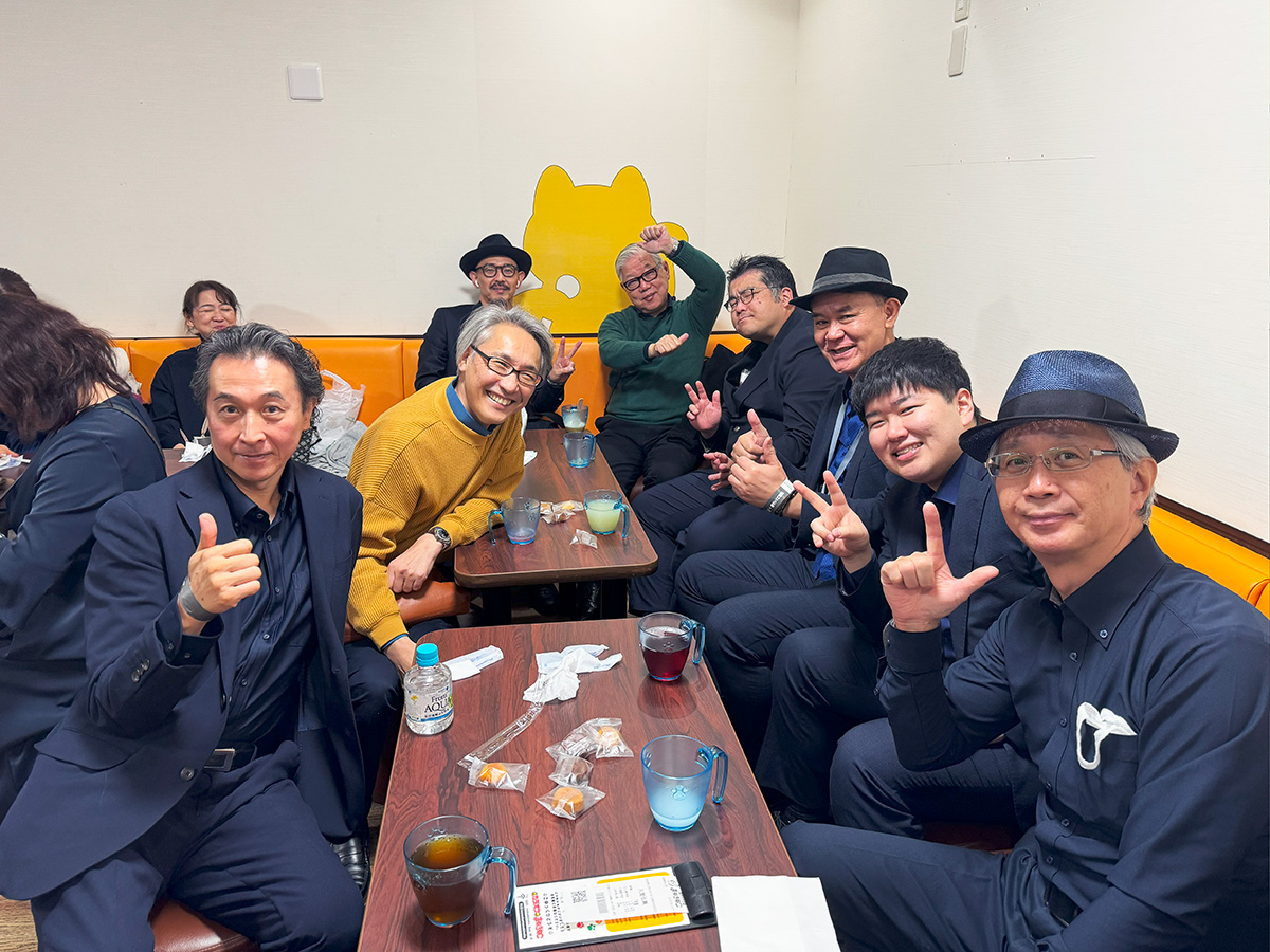 カラオケ　男性